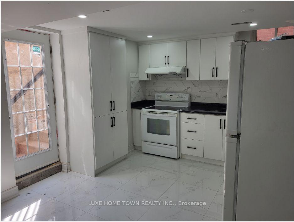 Photo 1 of 23 Castlehill Road, Brampton, Northwood Park — HOMEH