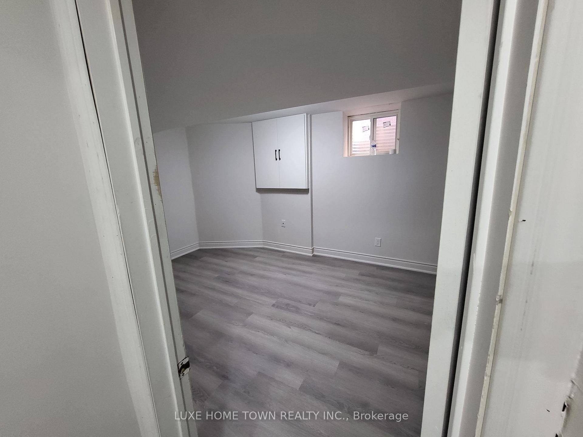 Photo 8 of 23 Castlehill Road, Brampton, Northwood Park — HOMEH