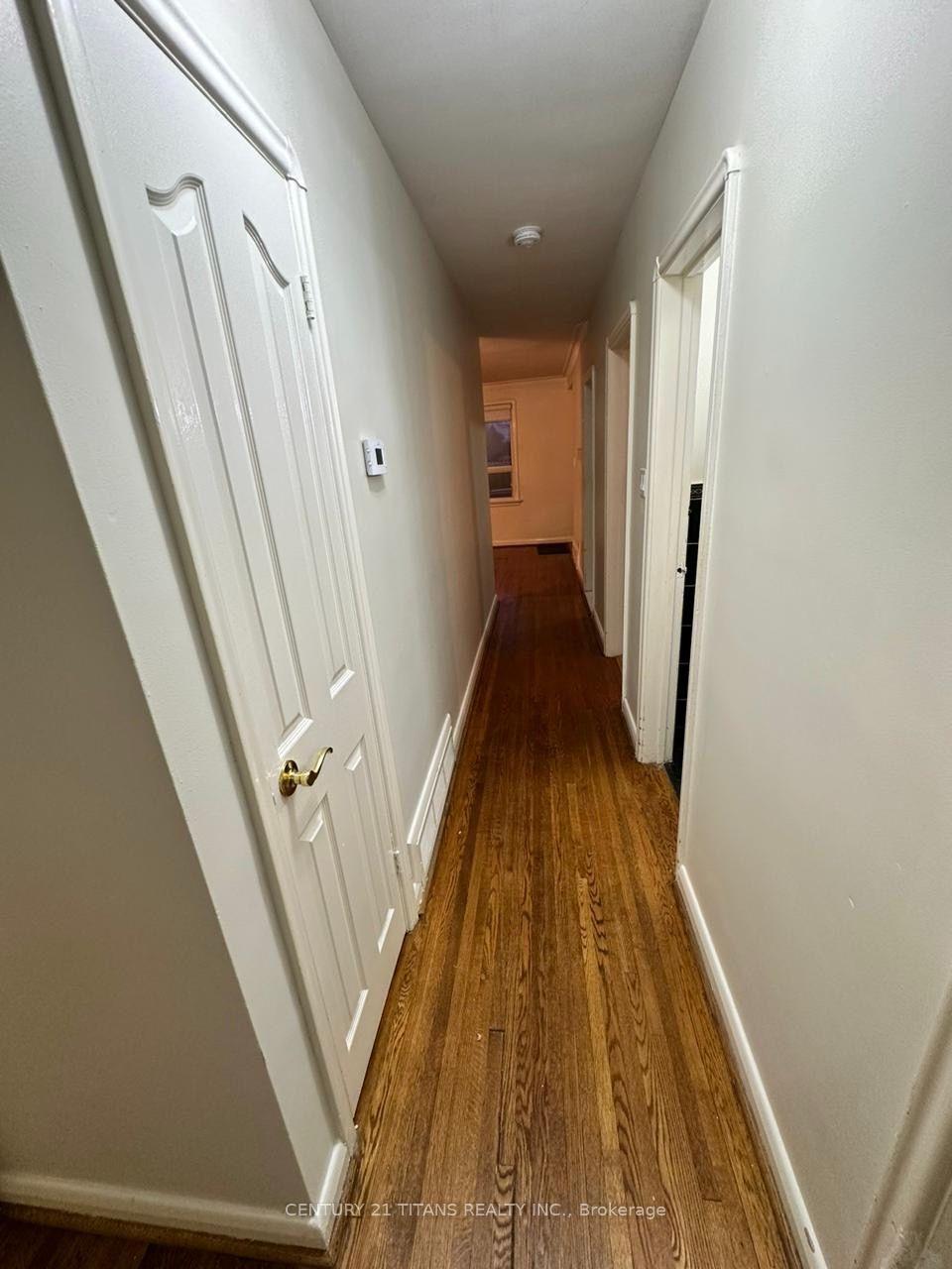Photo 4 of 40 Tedford Drive, Scarborough, Wexford-Maryvale — HOMEH