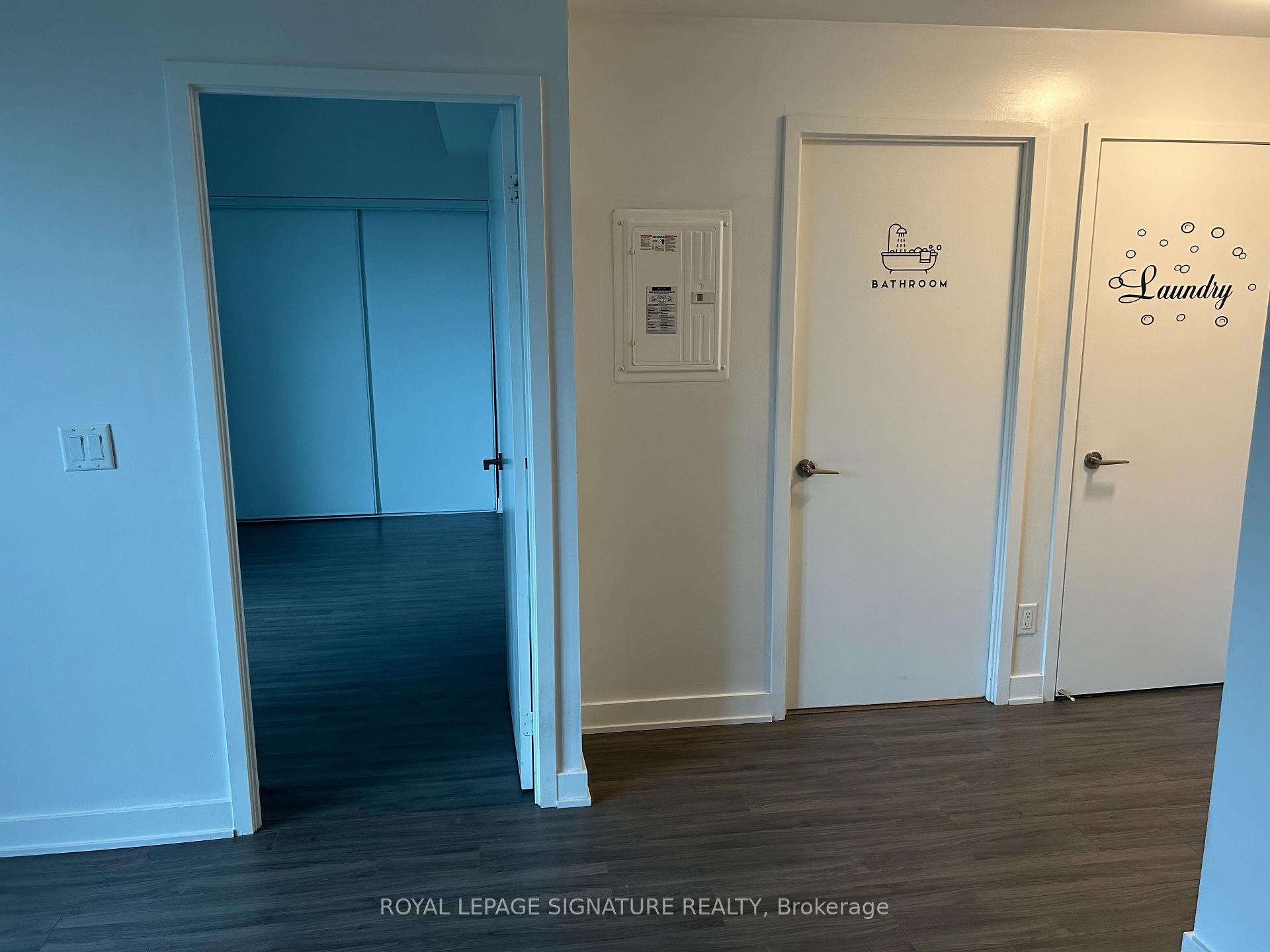 Photo 4 of Unit 432, 681 Yonge Street, Barrie, Painswick North — HOMEH