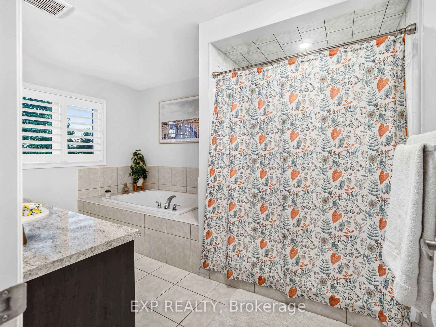 Photo 28 of 62 Esther Crescent, Thorold, Hurricane/Merrittville — HOMEH