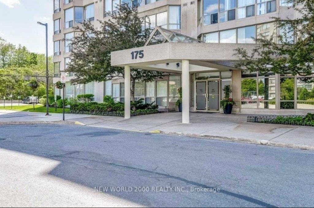 Photo 2 of Unit 902, 175 Cedar Avenue, Richmond Hill, Harding — HOMEH