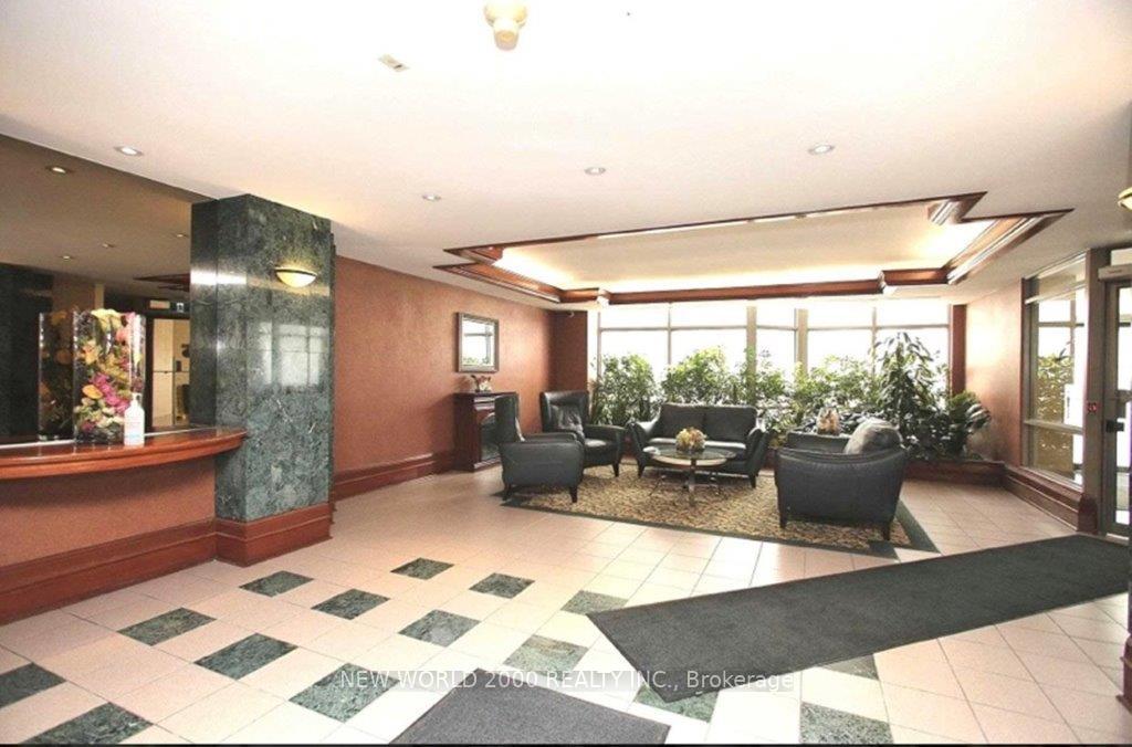 Photo 5 of Unit 902, 175 Cedar Avenue, Richmond Hill, Harding — HOMEH