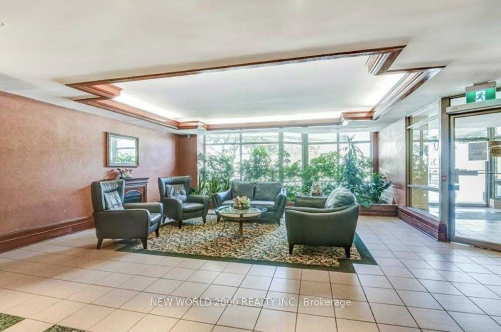 Photo 7 of Unit 902, 175 Cedar Avenue, Richmond Hill, Harding — HOMEH