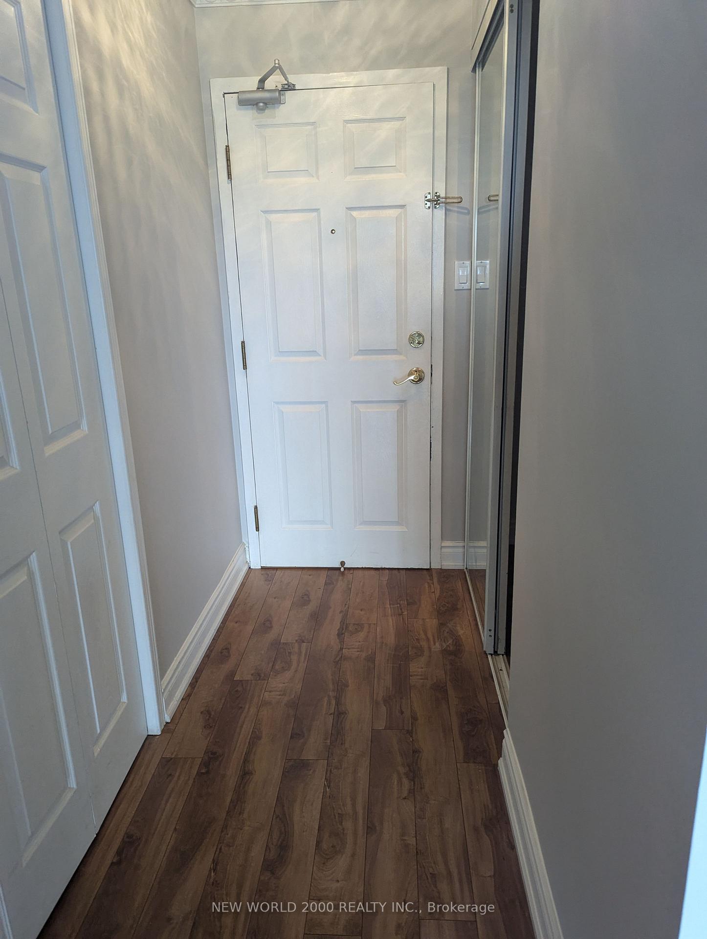 Photo 9 of Unit 902, 175 Cedar Avenue, Richmond Hill, Harding — HOMEH