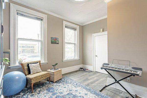 Photo 5 of 848 Dundas Street E, London, East G — HOMEH