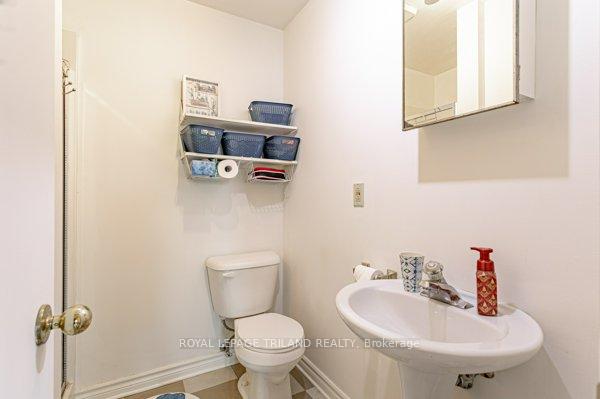 Photo 11 of 848 Dundas Street E, London, East G — HOMEH