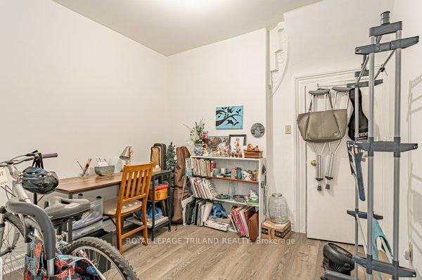 Photo 13 of 848 Dundas Street E, London, East G — HOMEH