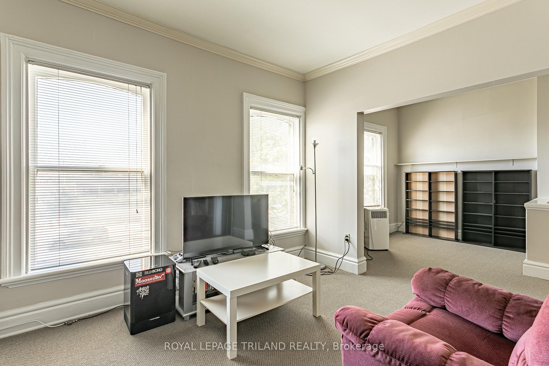 Photo 28 of 848 Dundas Street E, London, East G — HOMEH