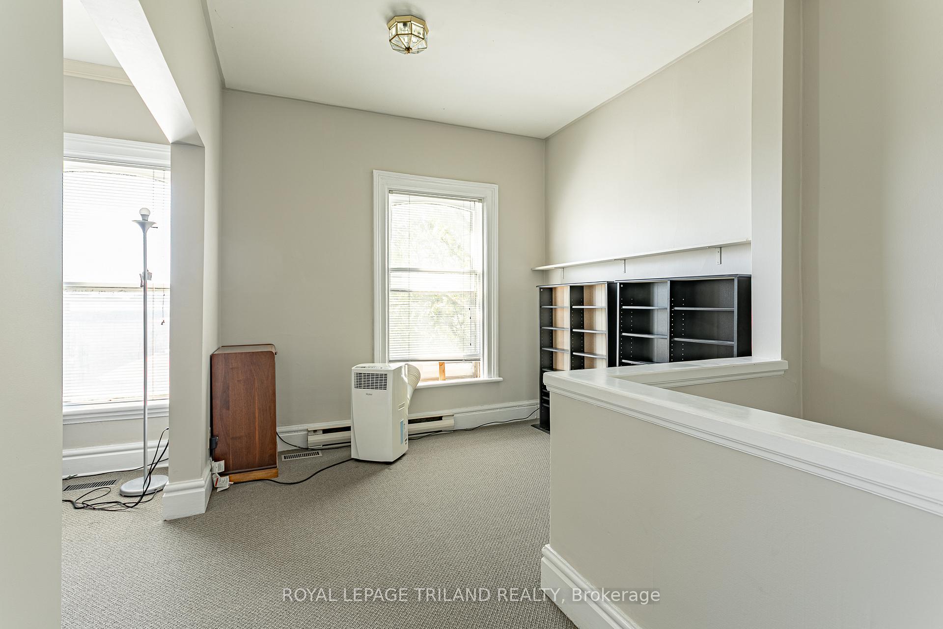 Photo 30 of 848 Dundas Street E, London, East G — HOMEH