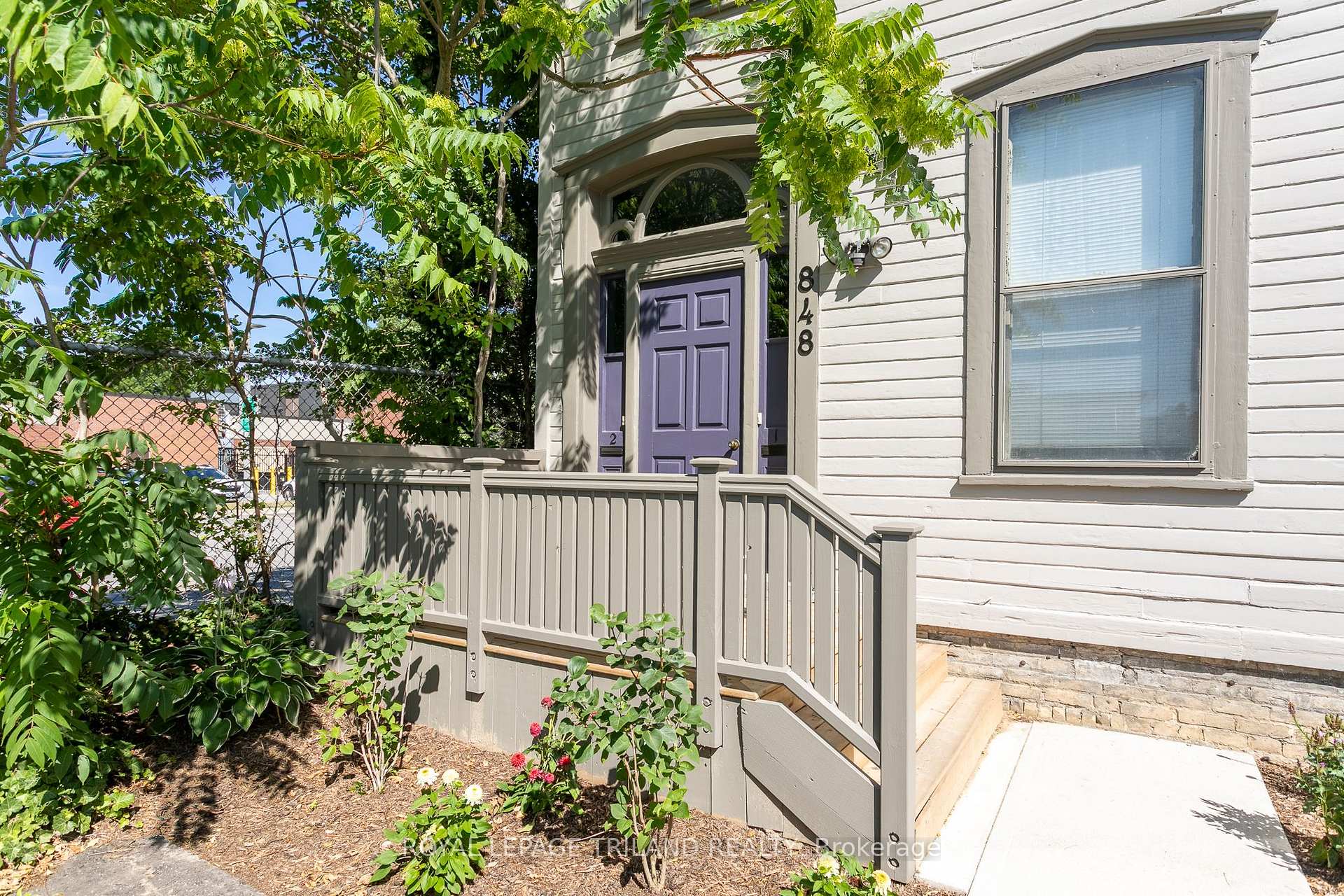 Photo 39 of 848 Dundas Street E, London, East G — HOMEH