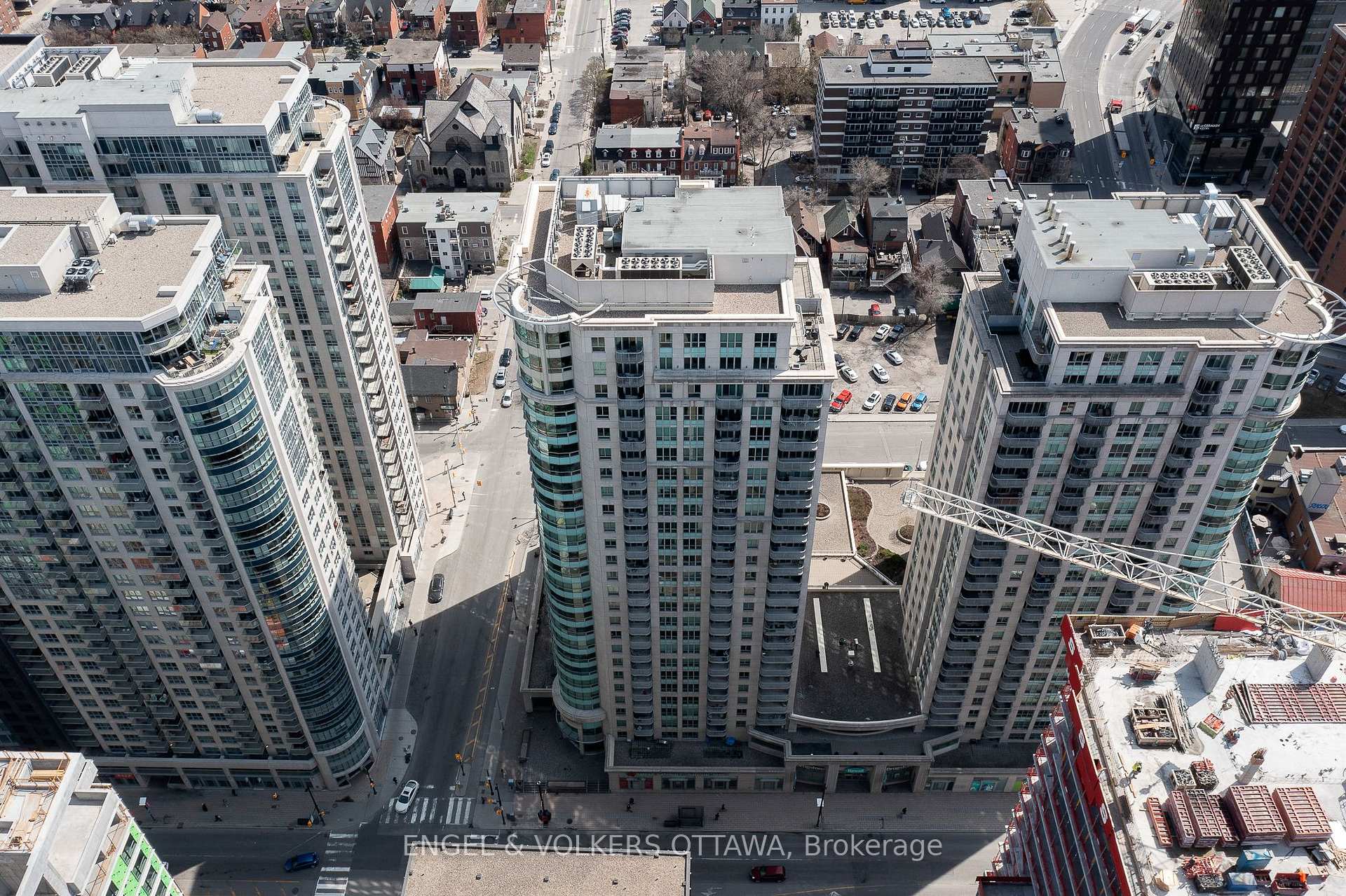 Front of Unit 1112, 234 Rideau Street
