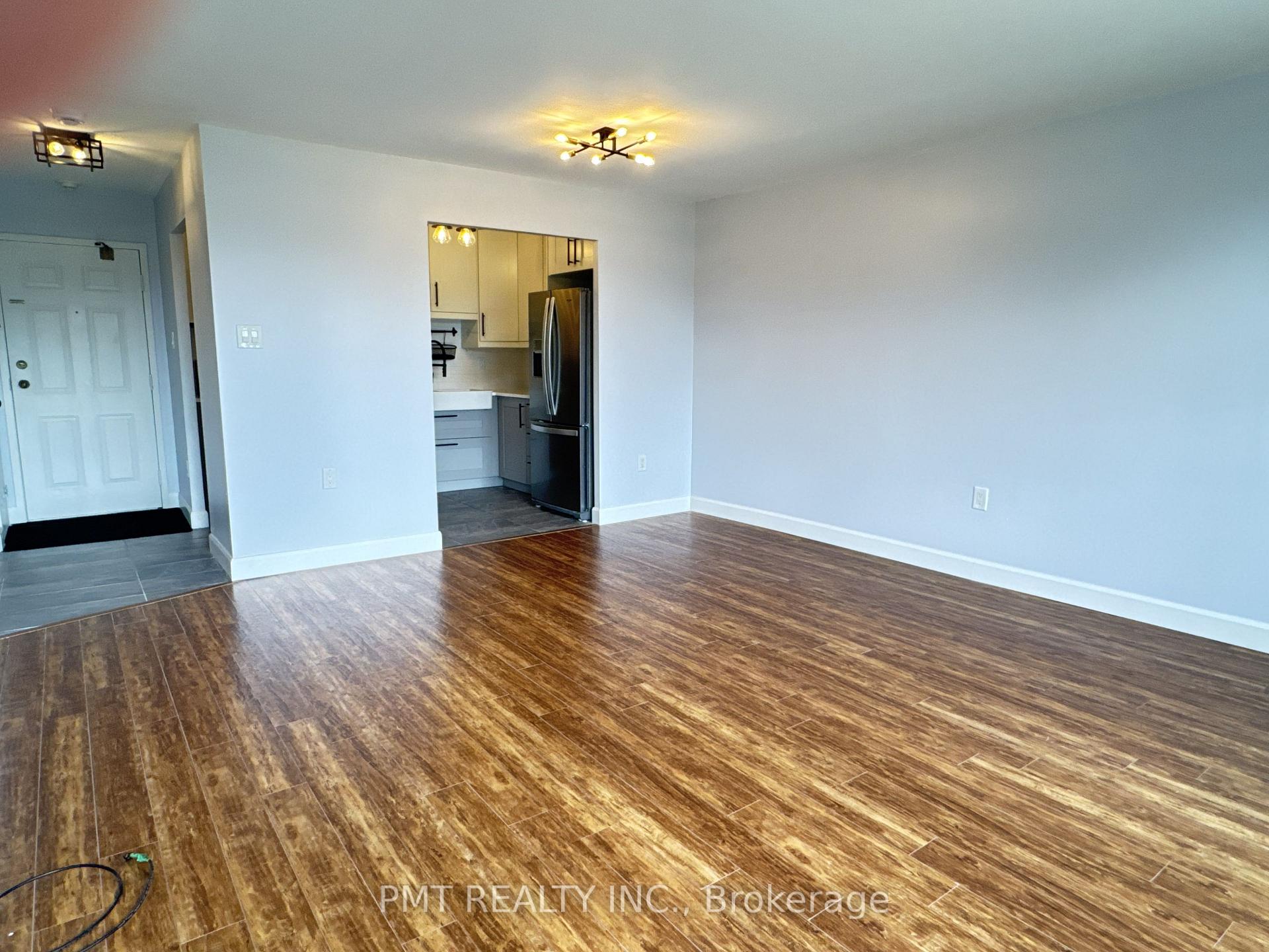 Photo 9 of Unit 303, 65 Highland Crescent, Kitchener, Victoria Hills — HOMEH