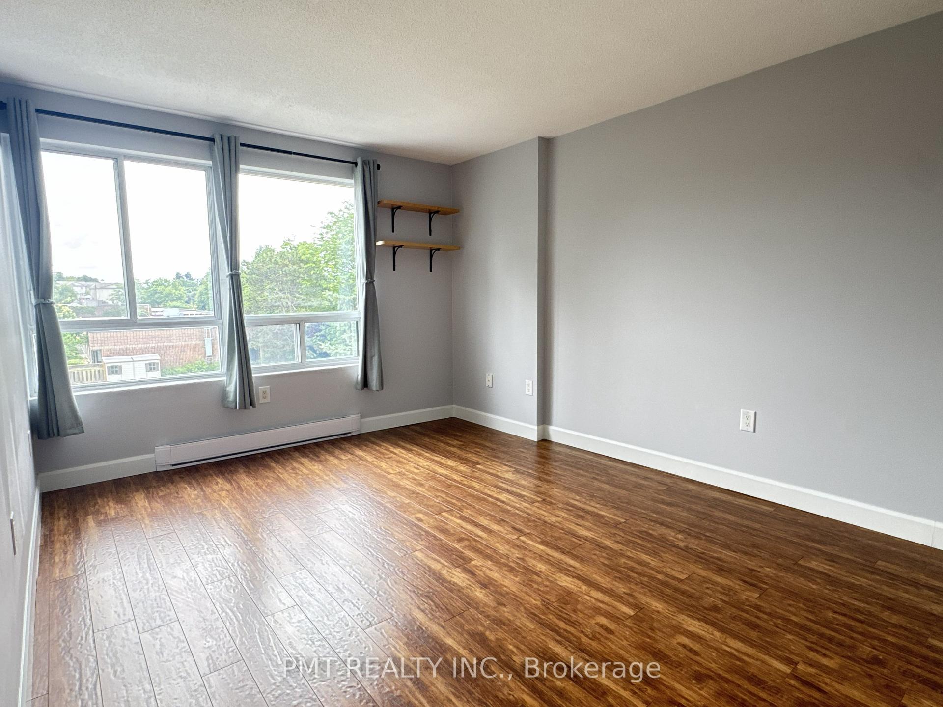 Photo 12 of Unit 303, 65 Highland Crescent, Kitchener, Victoria Hills — HOMEH