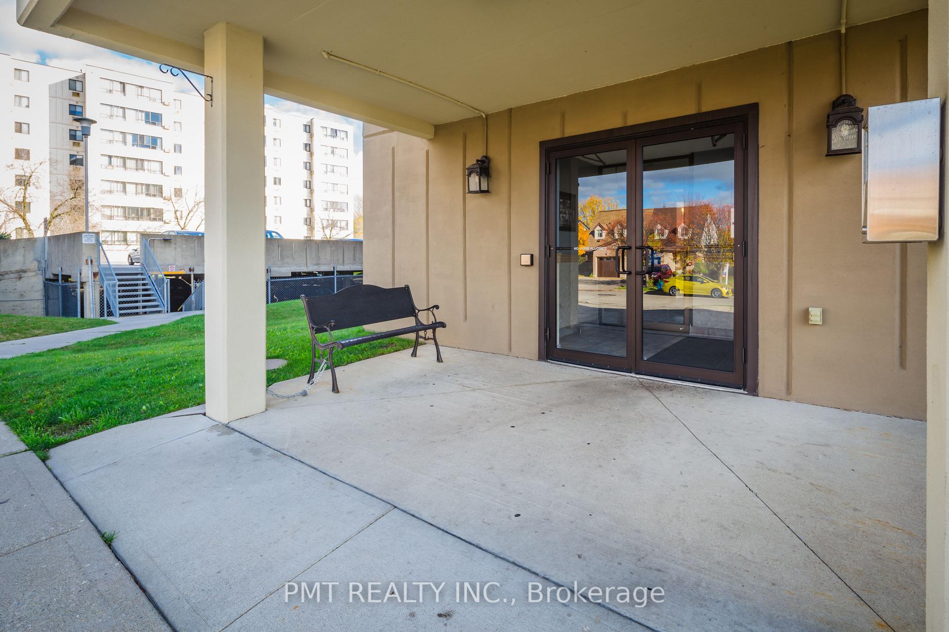 Photo 18 of Unit 303, 65 Highland Crescent, Kitchener, Victoria Hills — HOMEH