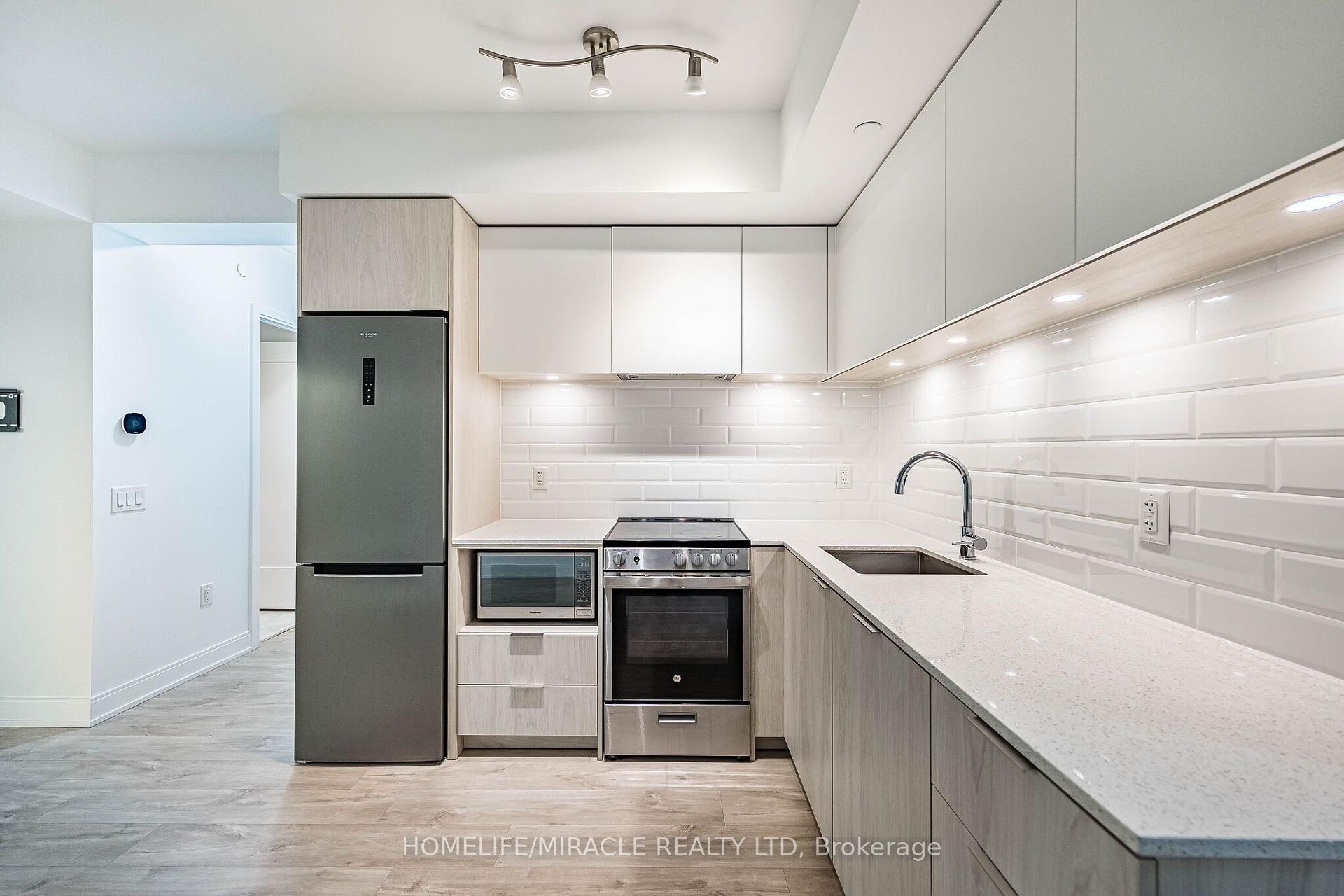 Photo 21 of Unit 303, 65 Annie Craig Drive, Etobicoke, Mimico — HOMEH