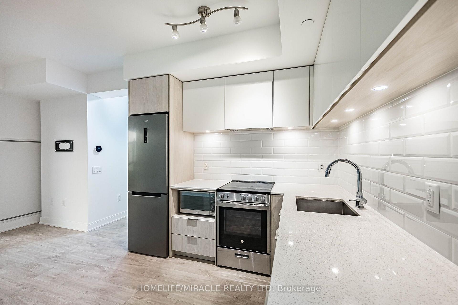 Photo 23 of Unit 303, 65 Annie Craig Drive, Etobicoke, Mimico — HOMEH