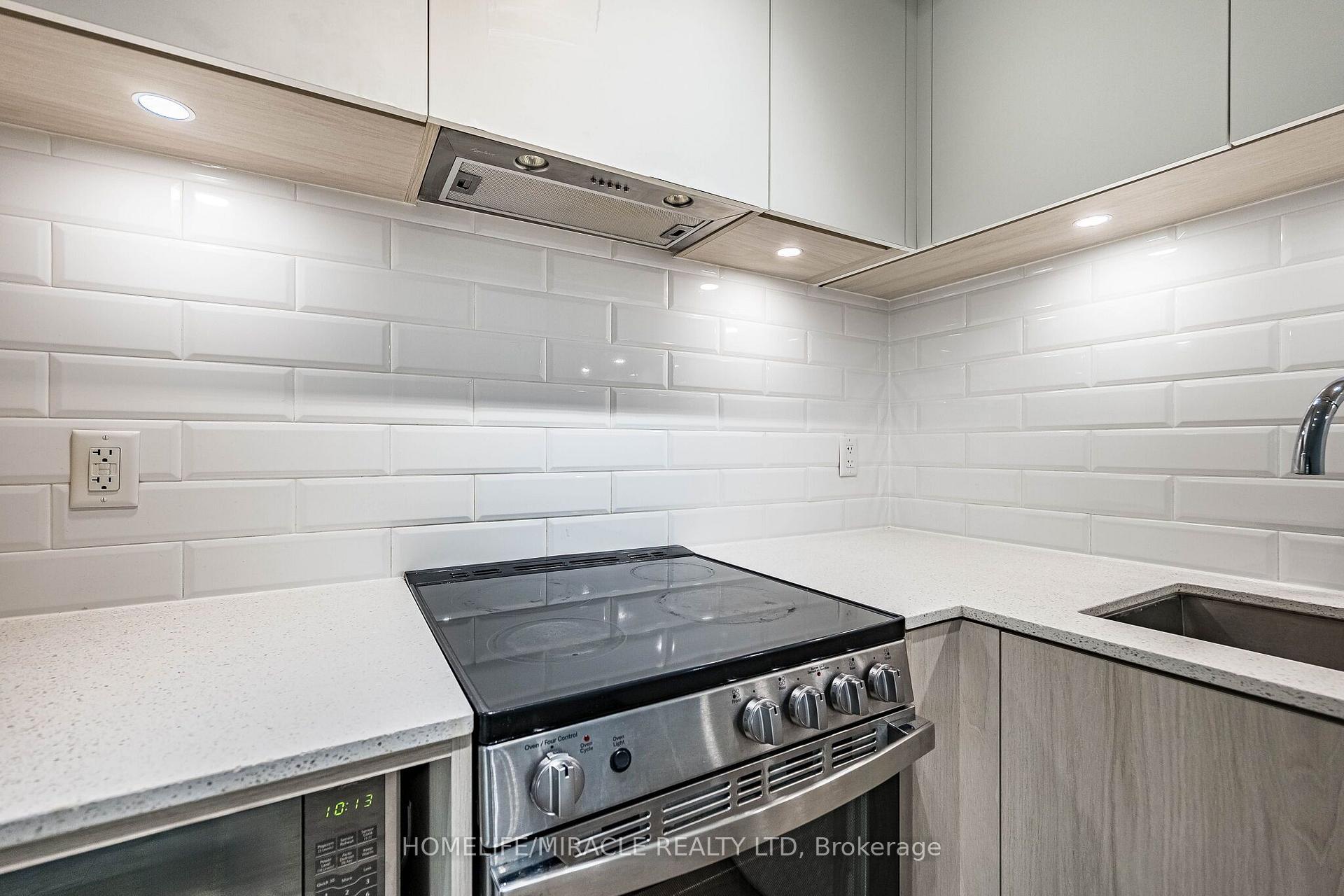 Photo 25 of Unit 303, 65 Annie Craig Drive, Etobicoke, Mimico — HOMEH