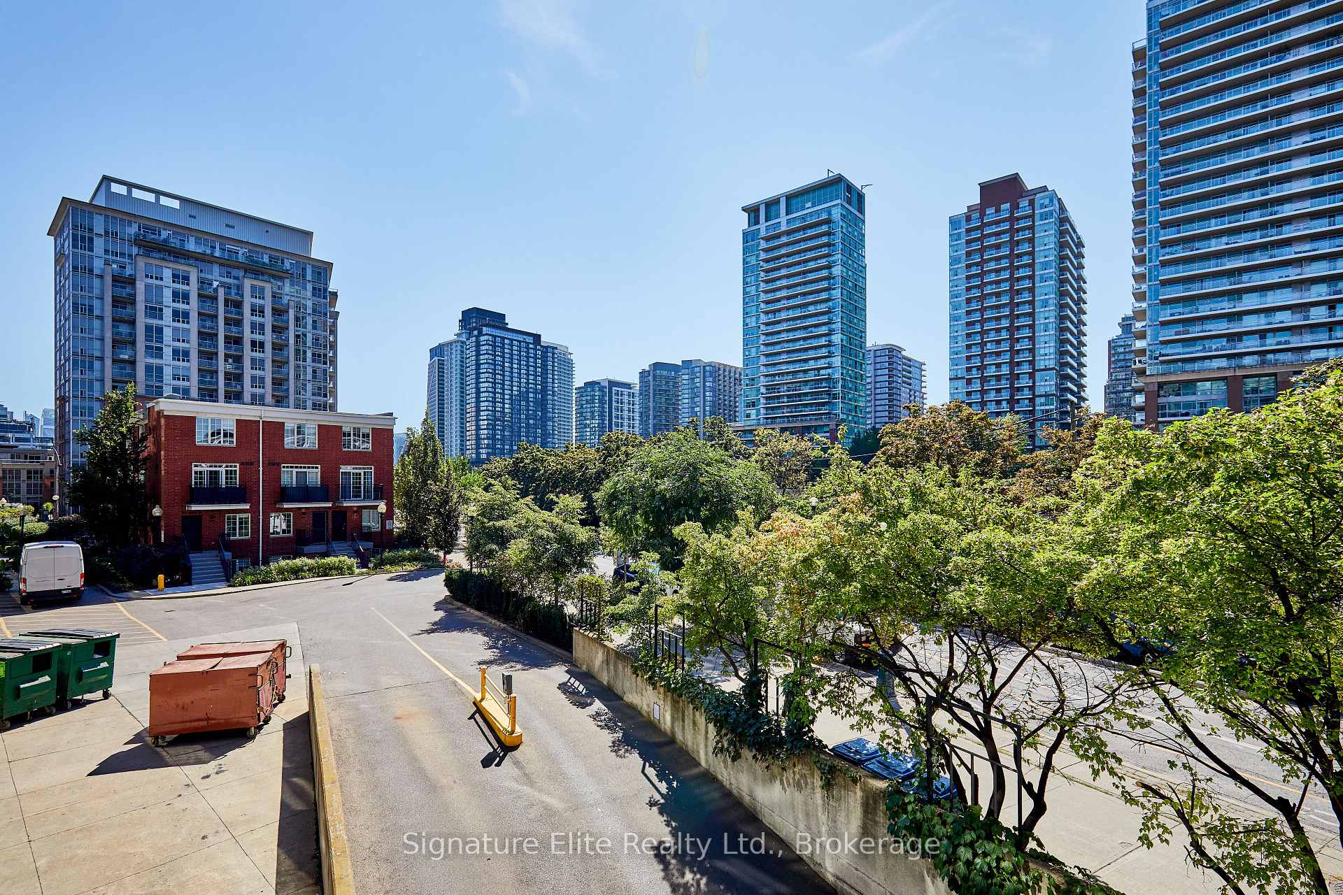 Photo 8 of Unit 204, 1029 King Street W, Toronto, Niagara — HOMEH