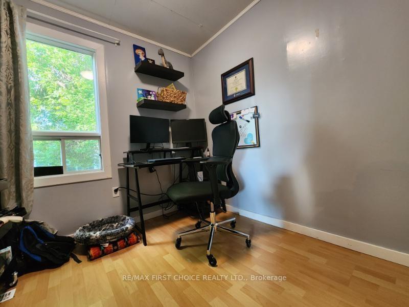 Photo 14 of 587 Tupper Street, Thunder Bay, College Heights — HOMEH