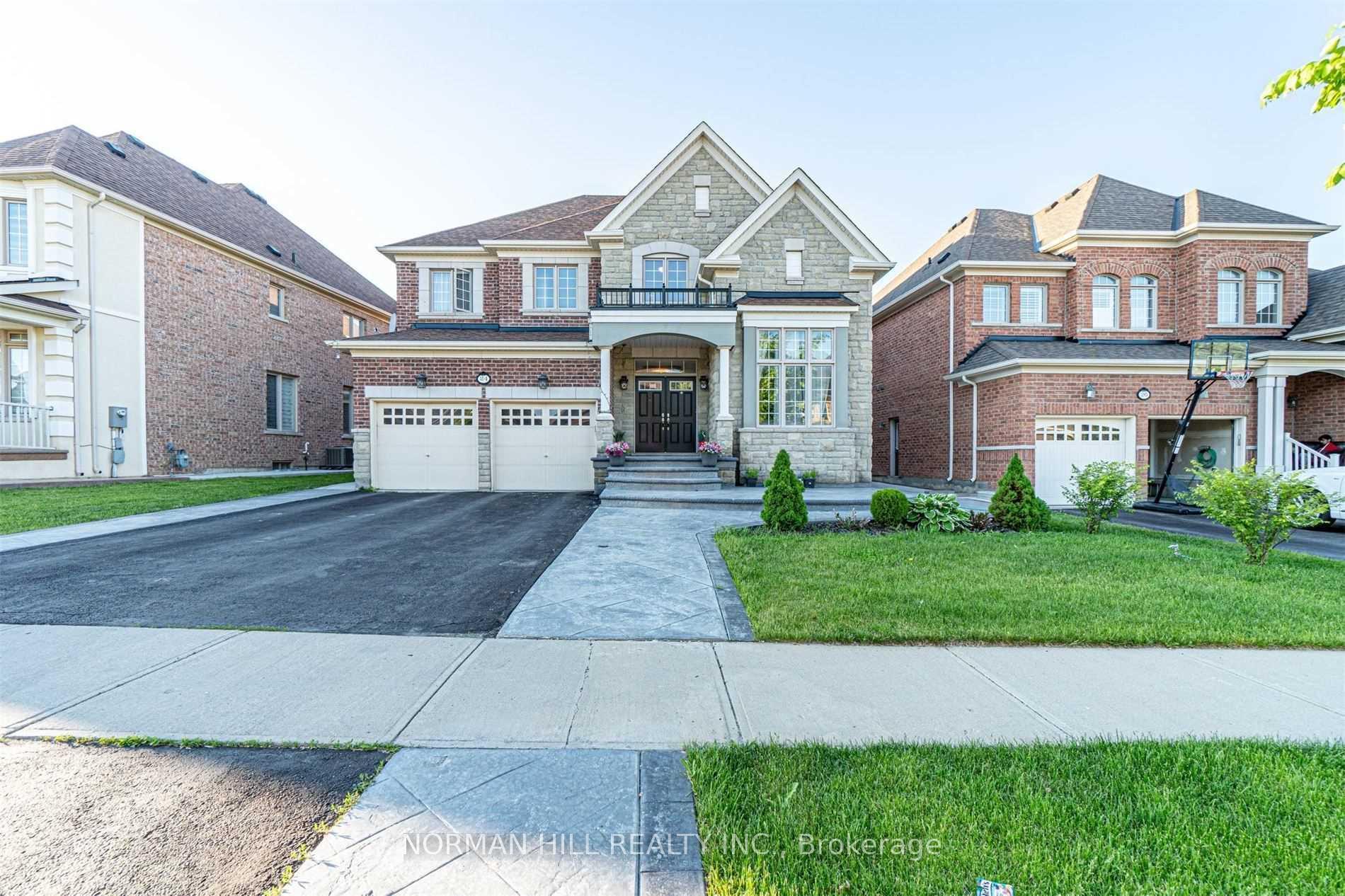 Photo 1 of 24 Rampart Drive, Brampton, Vales of Castlemore North — HOMEH