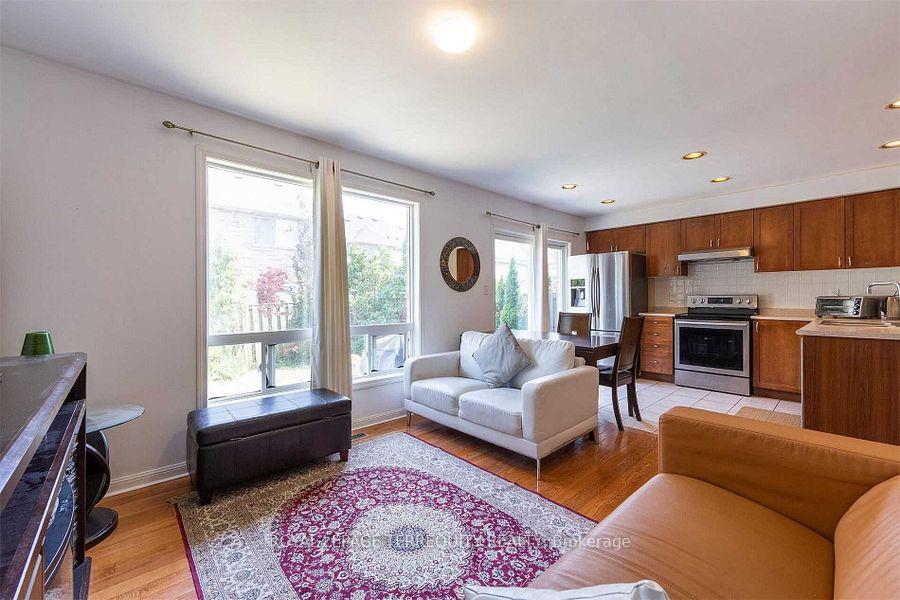 Photo 13 of 2458 Baintree Crescent, Oakville, West Oak Trails — HOMEH