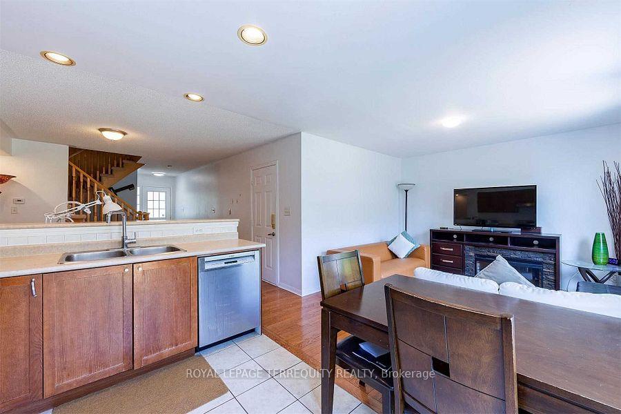 Photo 19 of 2458 Baintree Crescent, Oakville, West Oak Trails — HOMEH