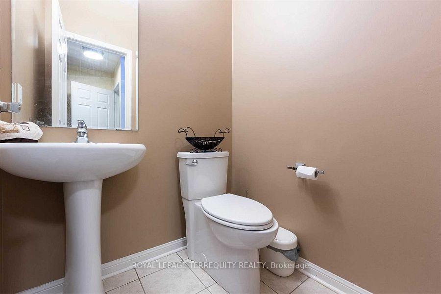 Photo 21 of 2458 Baintree Crescent, Oakville, West Oak Trails — HOMEH