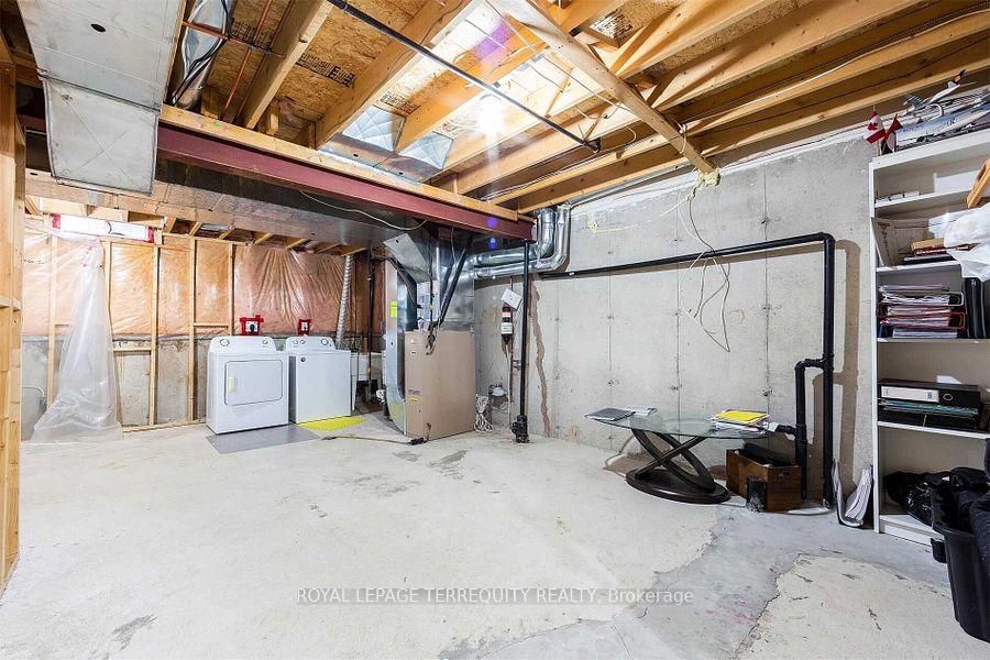 Photo 33 of 2458 Baintree Crescent, Oakville, West Oak Trails — HOMEH