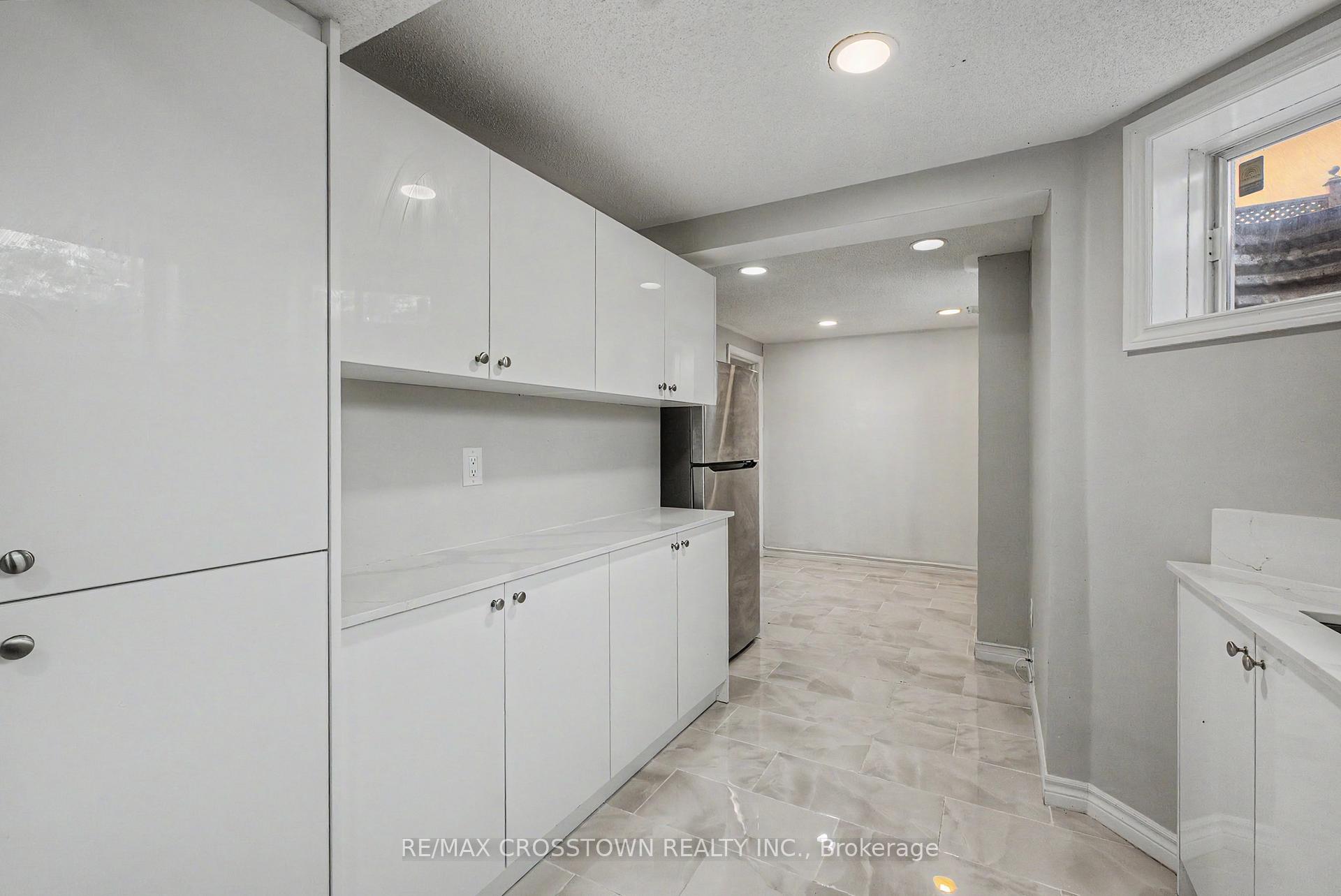 Photo 31 of 31 Logan Court, Barrie, Holly — HOMEH