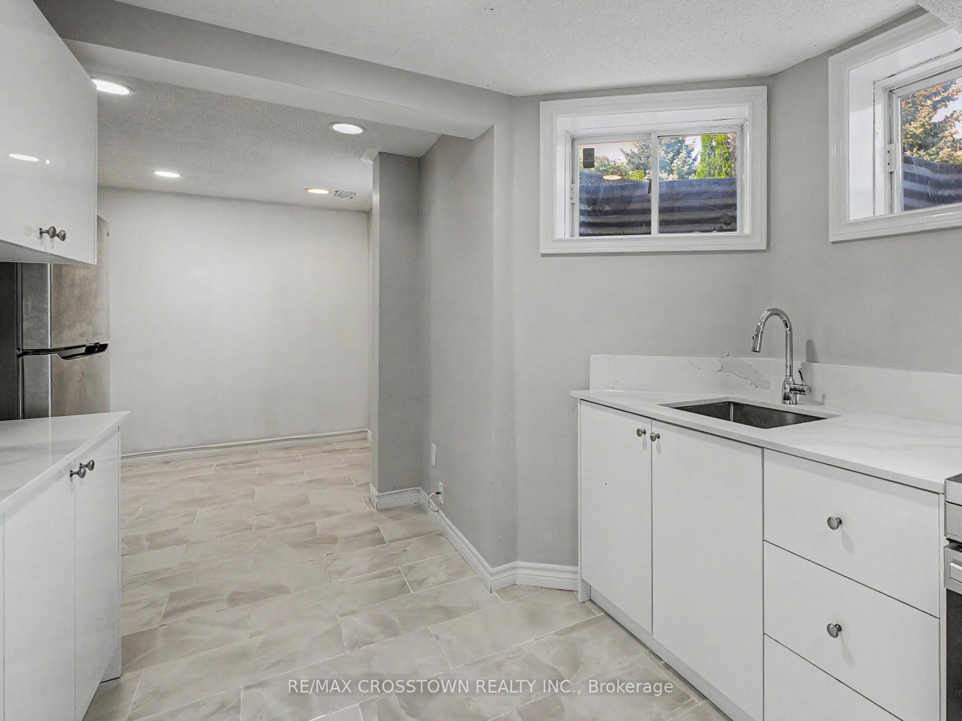 Photo 32 of 31 Logan Court, Barrie, Holly — HOMEH