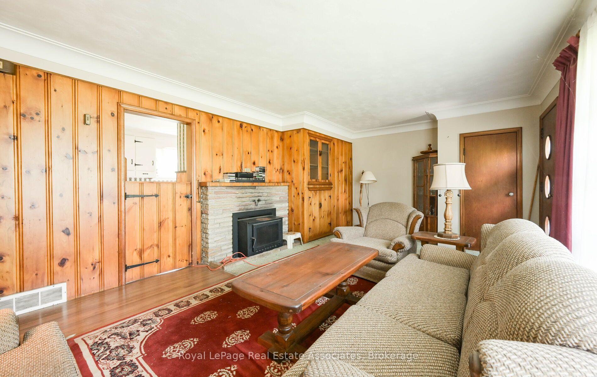 Photo 5 of 27 Rothsay Avenue, Kitchener, Grand River North — HOMEH
