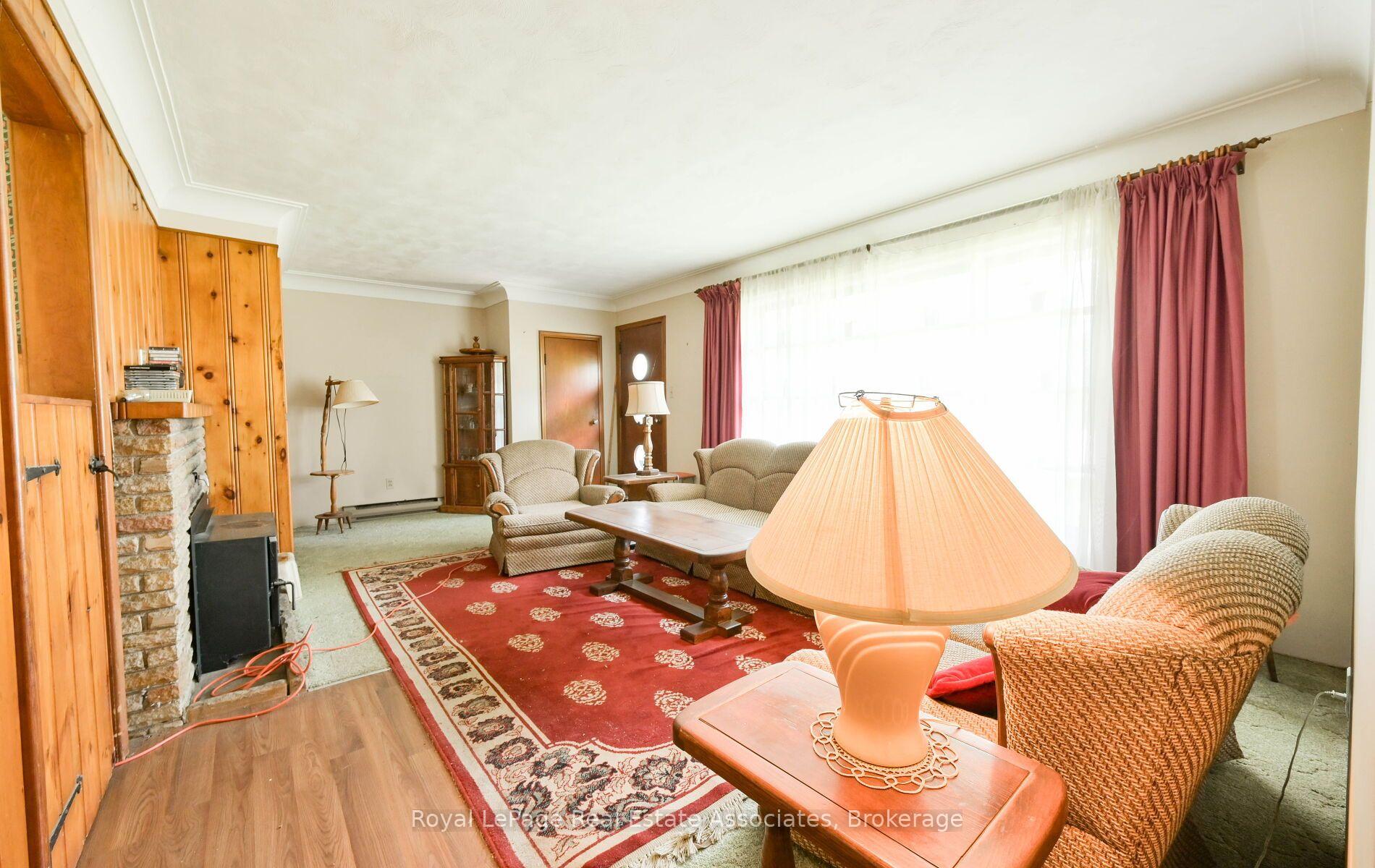 Photo 6 of 27 Rothsay Avenue, Kitchener, Grand River North — HOMEH