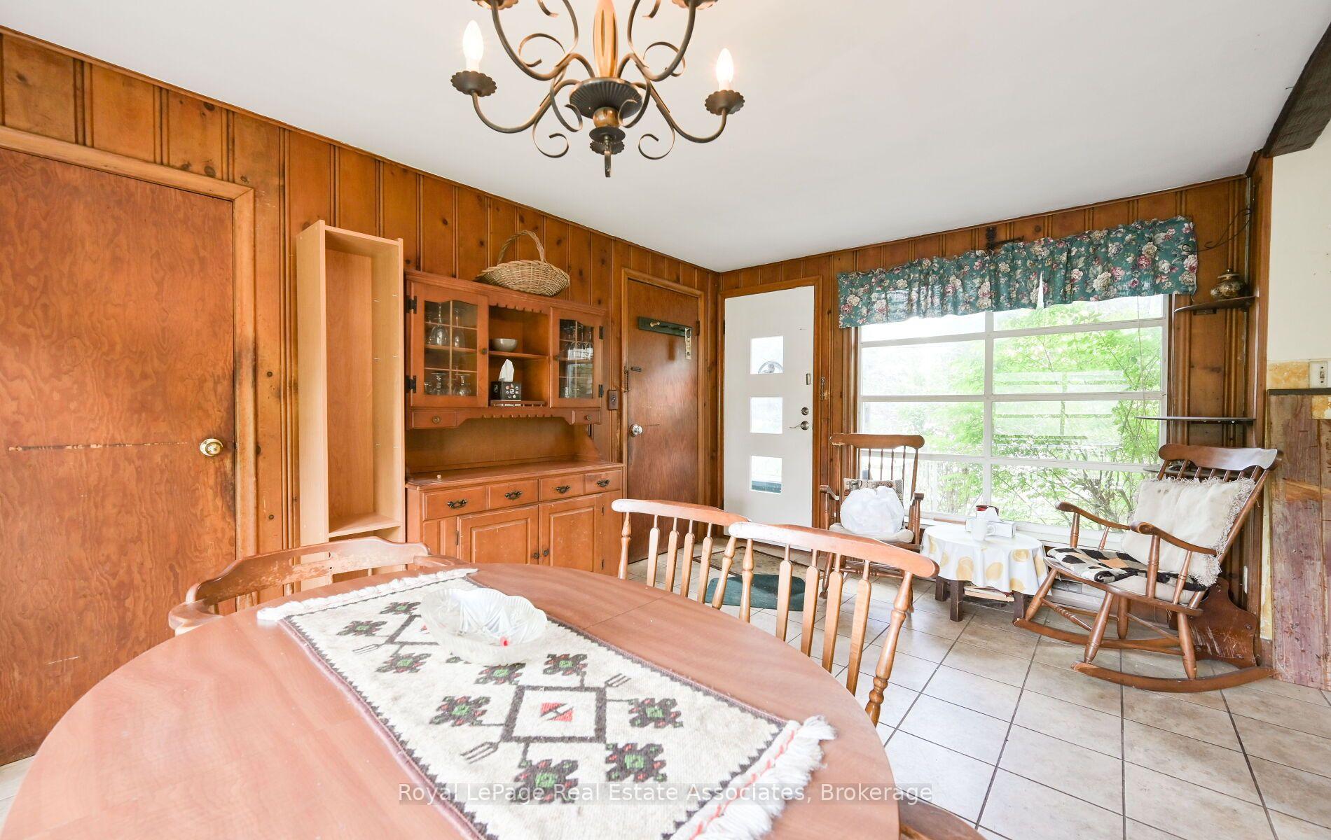 Photo 10 of 27 Rothsay Avenue, Kitchener, Grand River North — HOMEH