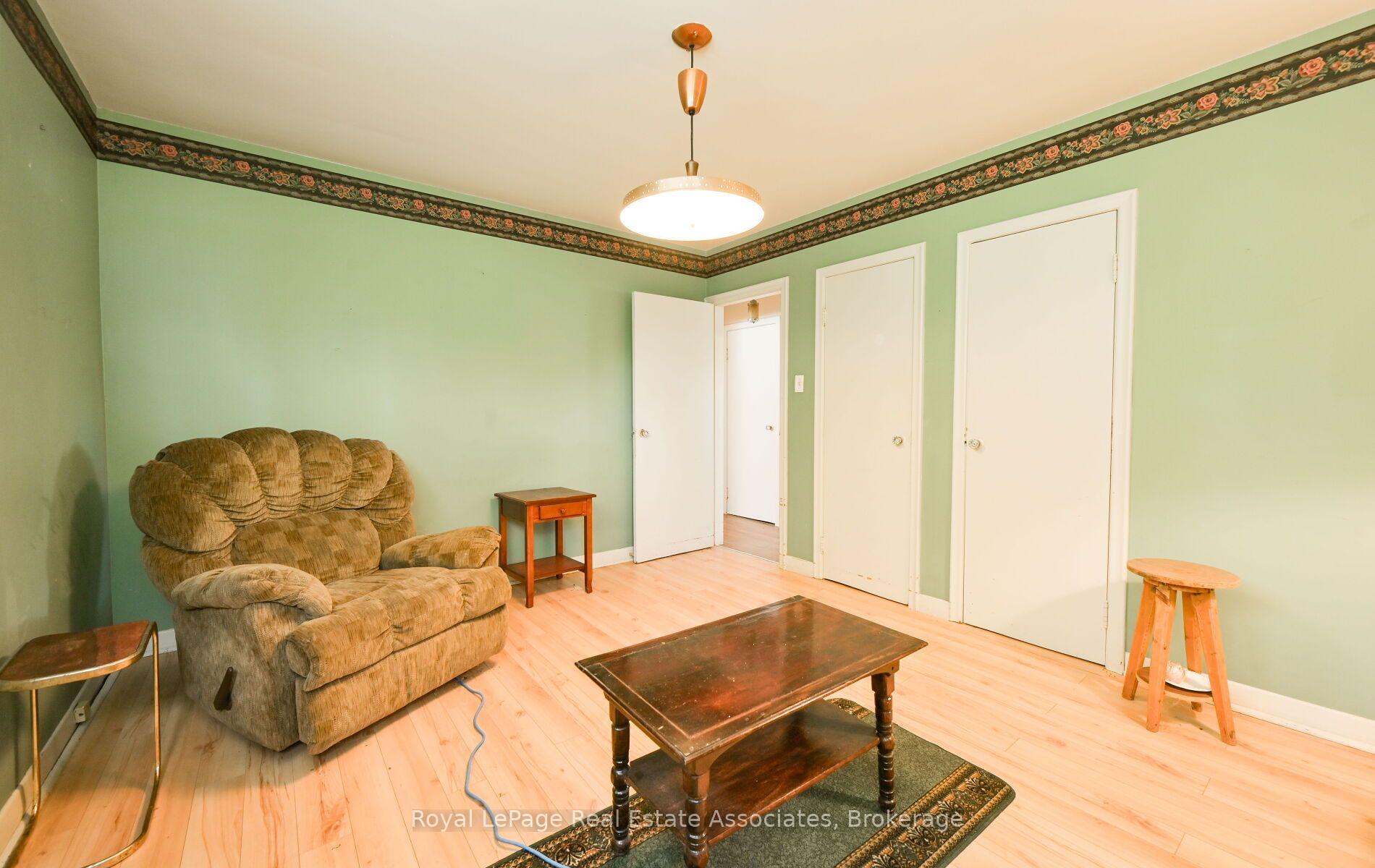 Photo 15 of 27 Rothsay Avenue, Kitchener, Grand River North — HOMEH