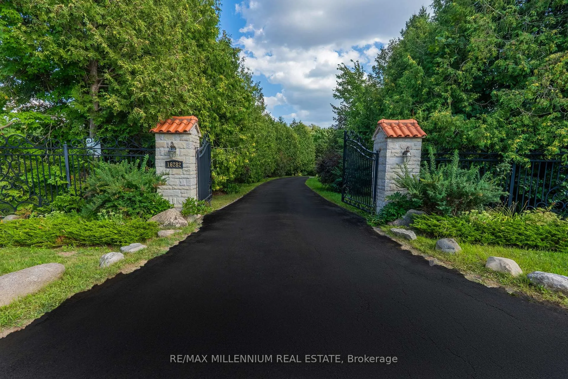 Photo 80 of 16282 27 Side Road, Halton Hills, Rural Halton Hills — HOMEH