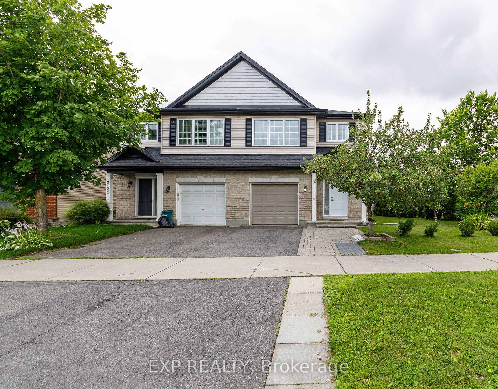 Front of 4220 Kelly Farm Drive