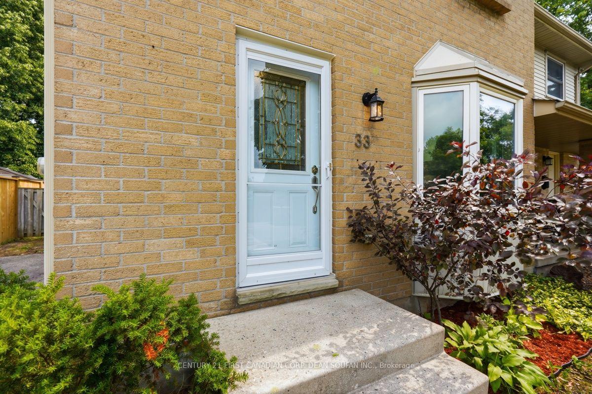 Photo 10 of 33 Ashley Crescent, London, South X — HOMEH