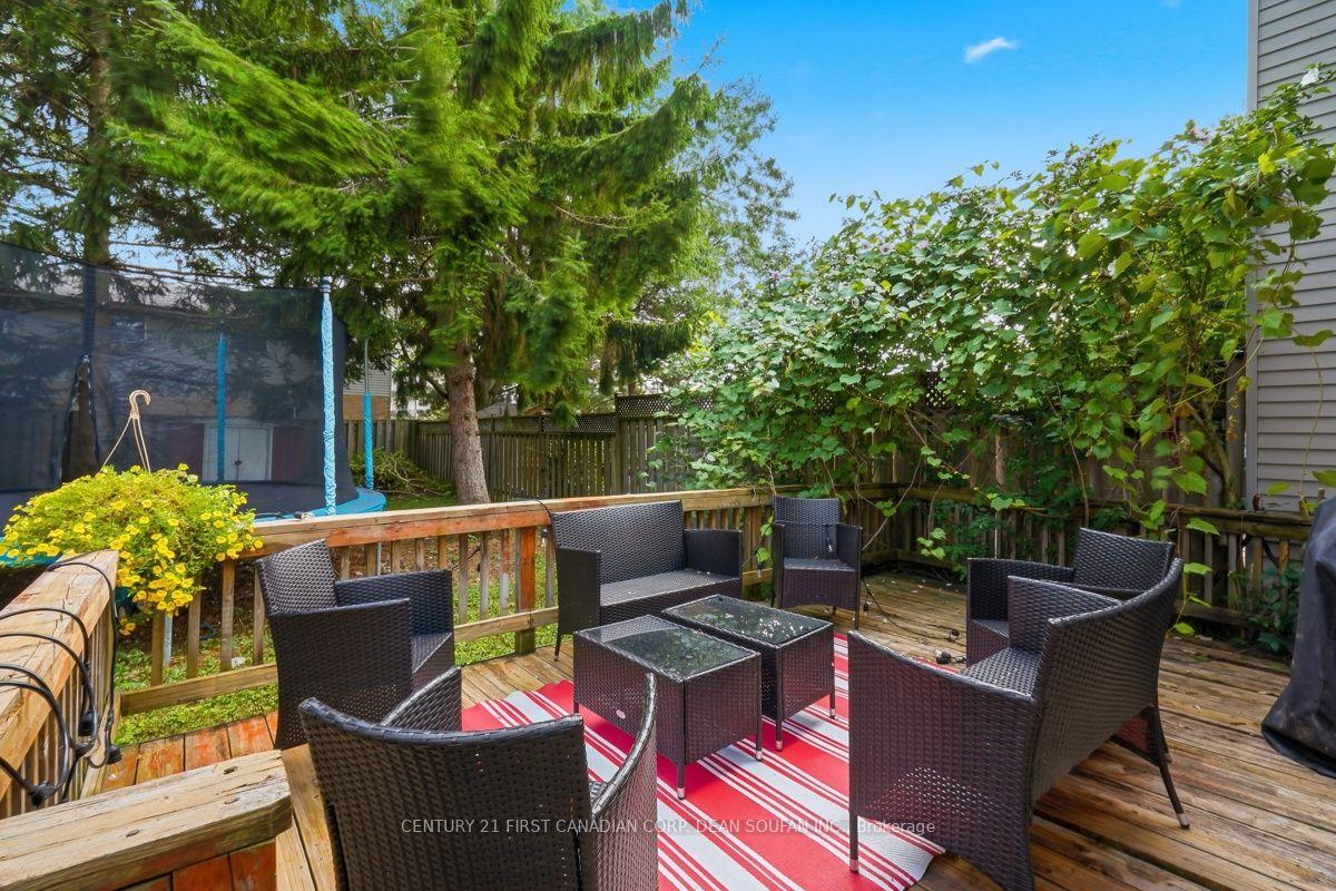 Photo 37 of 33 Ashley Crescent, London, South X — HOMEH