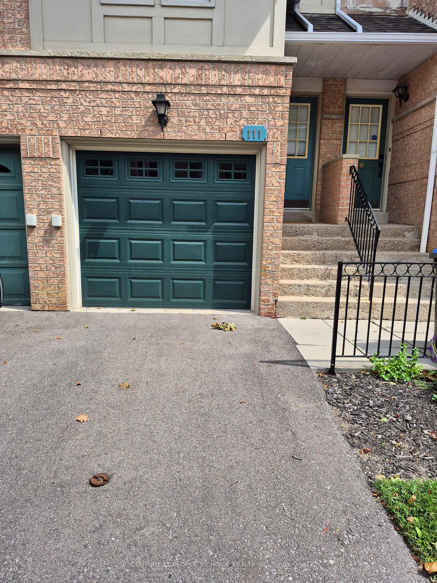 Photo 2 of Unit 111, 1050 Bristol Road W, Mississauga, East Credit — HOMEH
