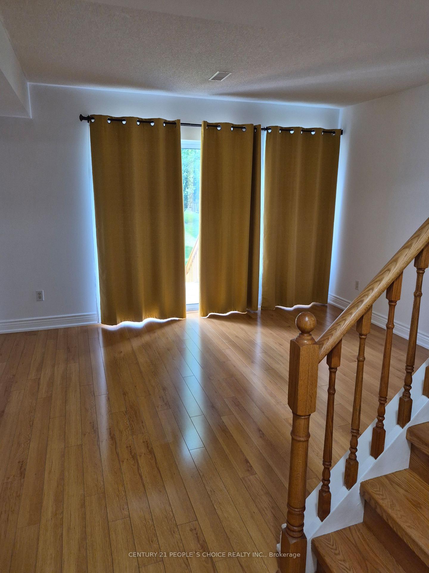 Photo 5 of Unit 111, 1050 Bristol Road W, Mississauga, East Credit — HOMEH
