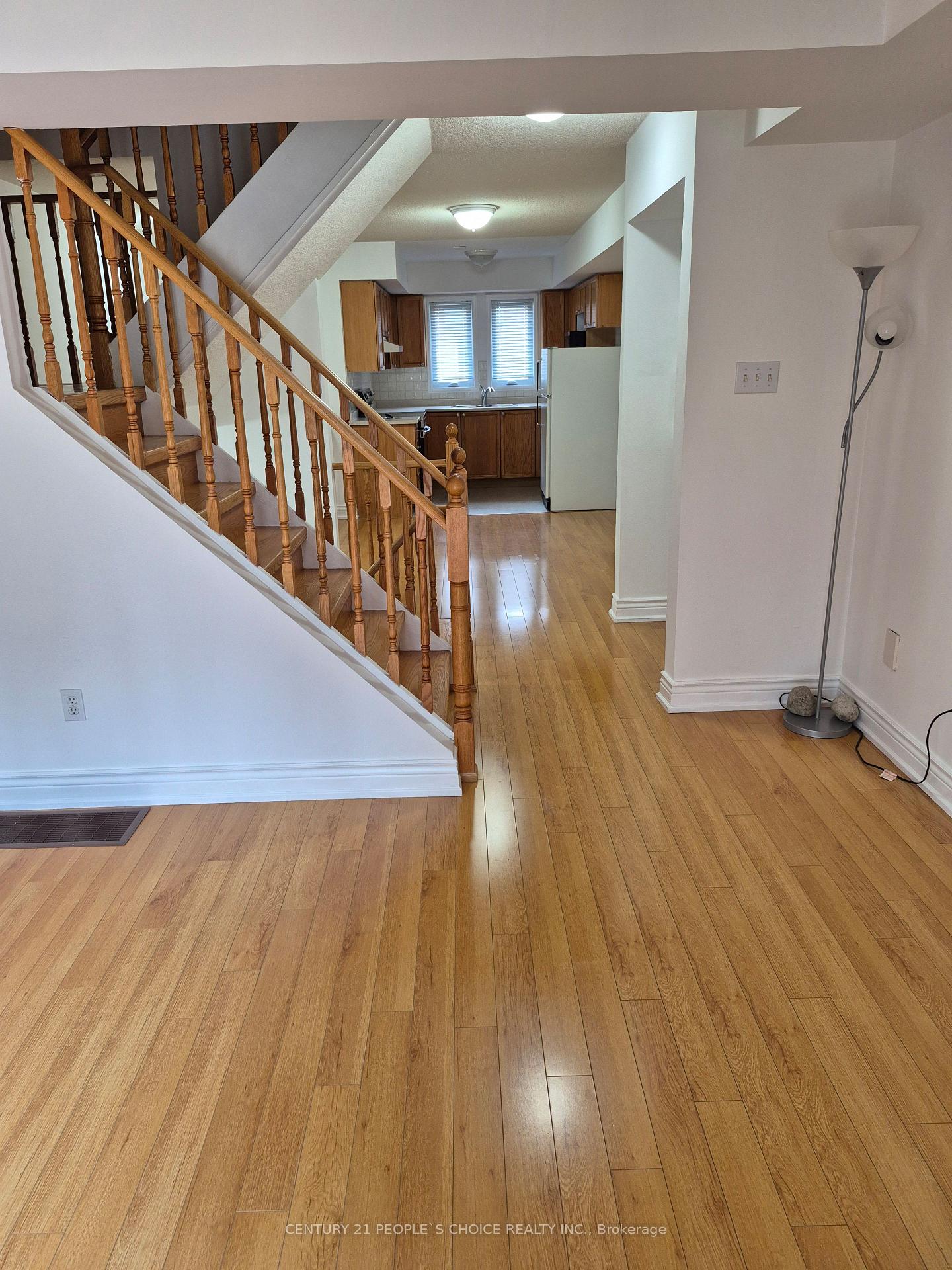 Photo 6 of Unit 111, 1050 Bristol Road W, Mississauga, East Credit — HOMEH