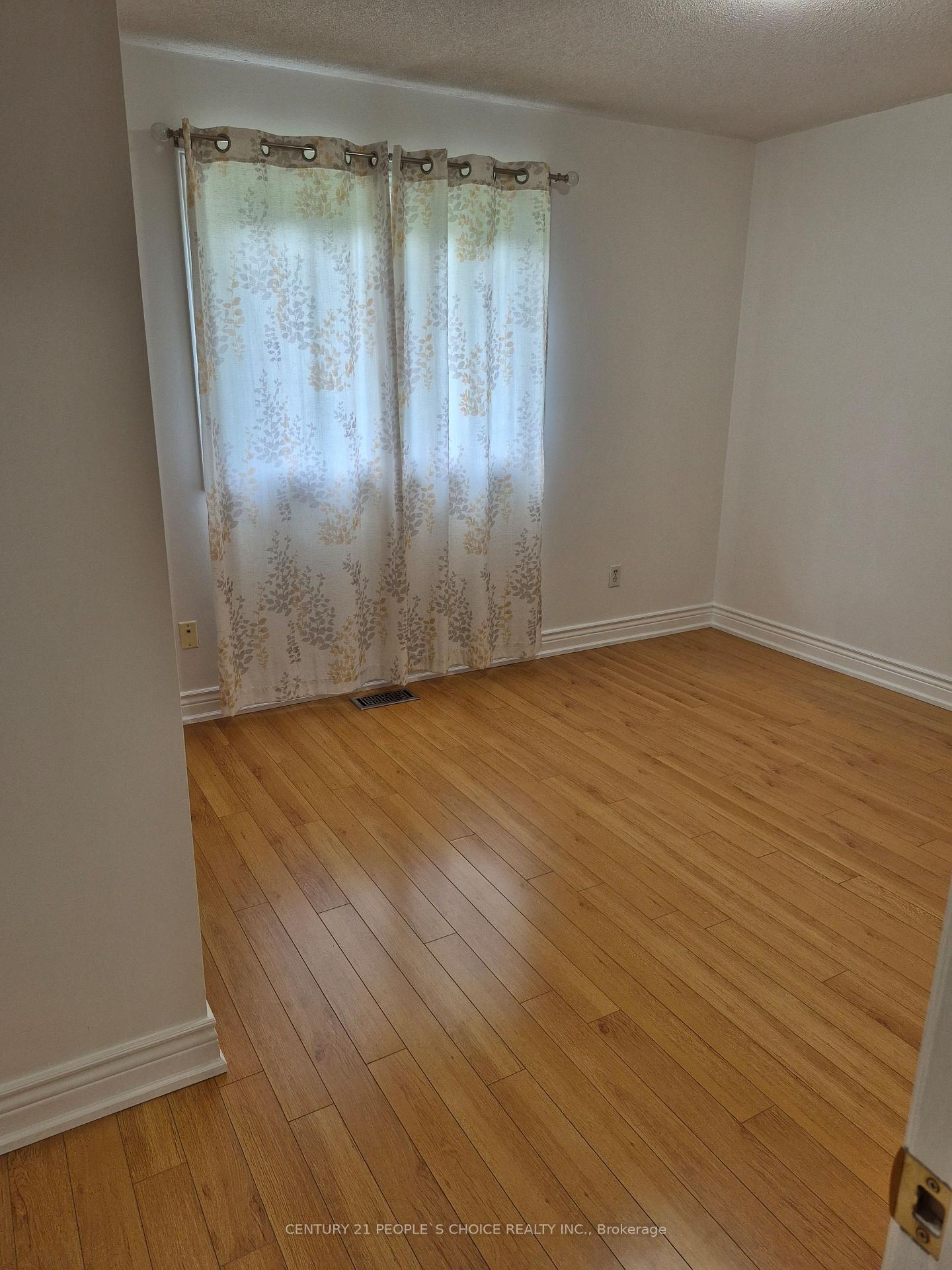 Photo 9 of Unit 111, 1050 Bristol Road W, Mississauga, East Credit — HOMEH