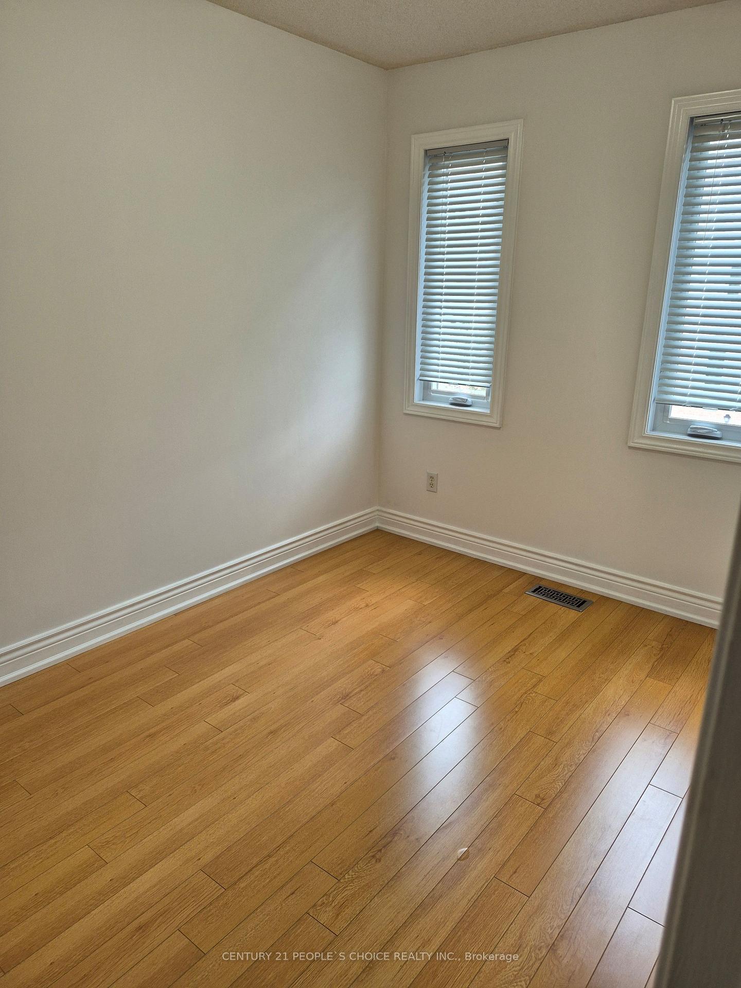 Photo 11 of Unit 111, 1050 Bristol Road W, Mississauga, East Credit — HOMEH