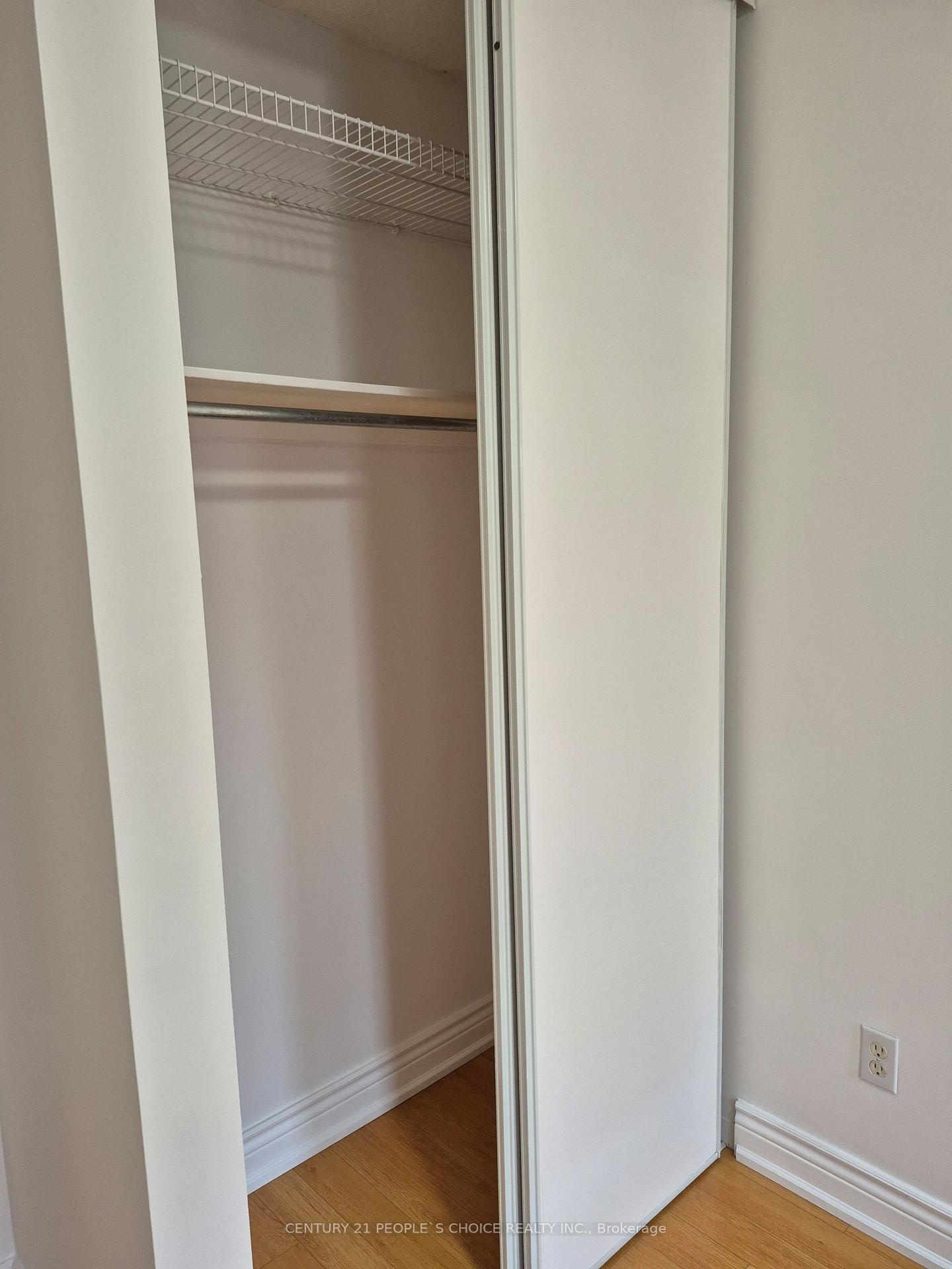 Photo 13 of Unit 111, 1050 Bristol Road W, Mississauga, East Credit — HOMEH