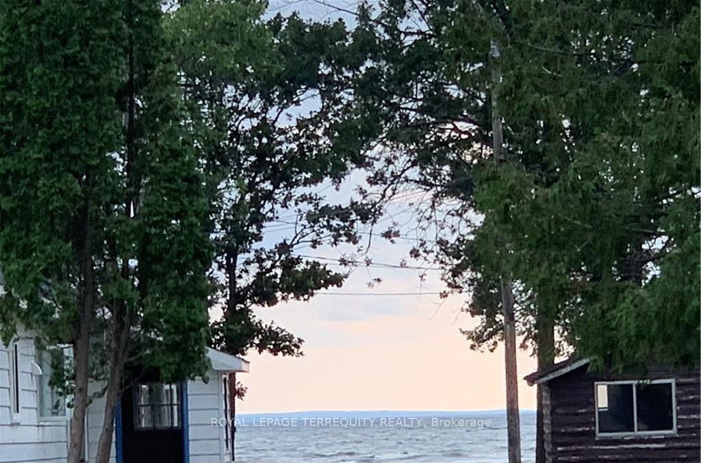 Photo 2 of Unit 8, 550 Lakeshore Drive, North Bay, Ferris — HOMEH