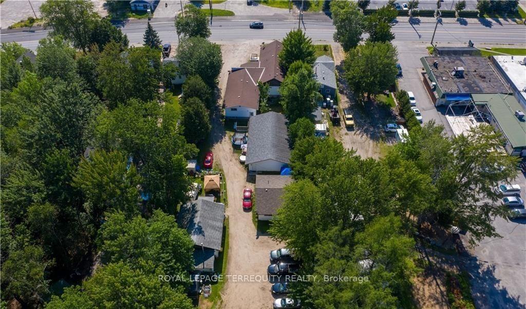 Photo 5 of Unit 8, 550 Lakeshore Drive, North Bay, Ferris — HOMEH