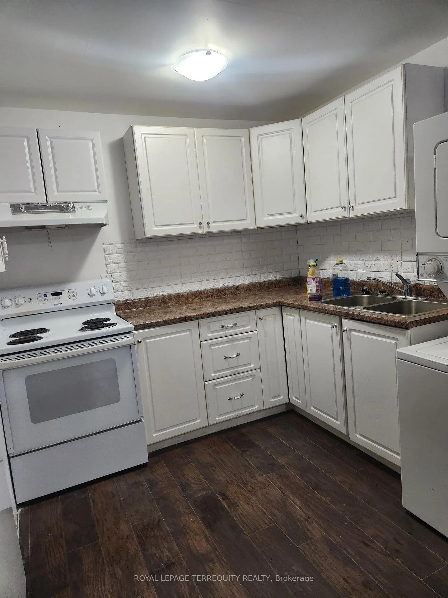 Photo 10 of Unit 8, 550 Lakeshore Drive, North Bay, Ferris — HOMEH