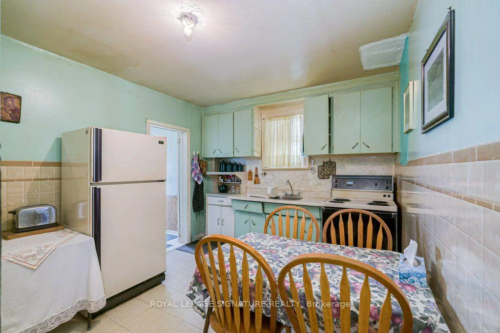 Photo 6 of 724 Vaughan Road, Toronto, Oakwood Village — HOMEH