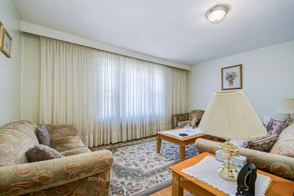 Photo 11 of 724 Vaughan Road, Toronto, Oakwood Village — HOMEH
